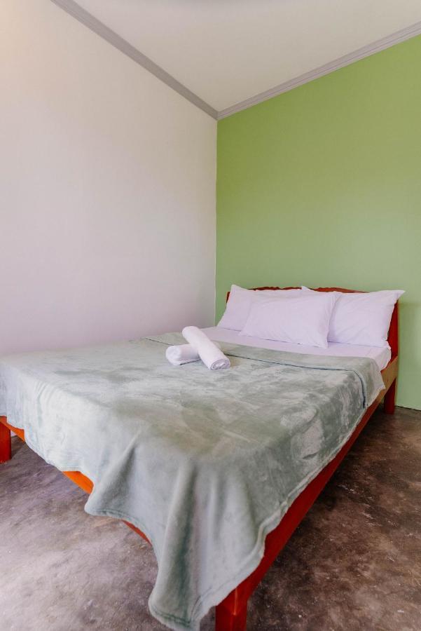Kawayan Hostel General Luna  Εξωτερικό φωτογραφία